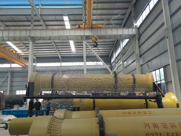 駐馬店西平的客戶，您采購的豬糞烘干機(jī)已發(fā)出，請(qǐng)查收